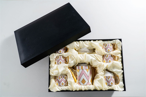 สไตล์ยุโรปเซรามิกสีชมพูกราฟรูปแบบกาน้ำชากระดูกจีนชุดถ้วยน้ำชายามบ่ายที่มีกล่องของขวัญ - Product Image 6