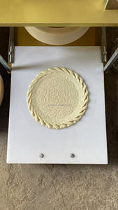 Machine à presser la pâte à <span class=keywords><strong>pizza</strong></span> et à former le naan, en acier inoxydable de qualité alimentaire, industrielle, réglable en épaisseur, pour diverses tailles (35 cm) - Product Image 3