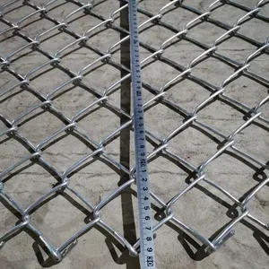 9 jauge cyclone fil 6ft 8ft galvanisé clôture en maille de diamant 50ft roule 2x2 "PVC enduit de maillon de chaîne de fil de fer maille d'escrime de ferme