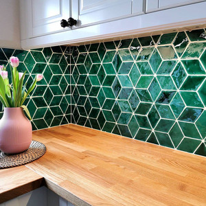 Piastrella Verde Diamante 8,5 X 14,5 Cm Smaltata con Bordi Irregolari Spessore 10 Mm - Product Image 5