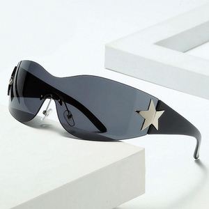 Gafas de Sol Deportivas Punk Extra Grandes Sin Montura con Logotipo Personalizado para Mujer, Gafas de Sol Envolventes de una Pieza Estilo Y2K para Mujer - Product Image 6