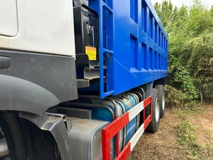 Camion à benne basculante d'occasion de 30 tonnes, 10 roues, 12 roues - Product Image 4