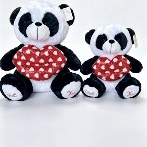 ตุ๊กตาหมีแพนด้านั่งน่ารัก ผ้าฝ้ายซักได้และขนยาว ได้รับการรับรองมาตรฐาน OEKO-TEX ของขวัญวันวาเลนไทน์ - Product Image 1