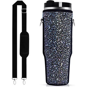 <span class=keywords><strong>Bolsa</strong></span> <span class=keywords><strong>de</strong></span> botella <span class=keywords><strong>de</strong></span> agua brillante con correa ajustable para <span class=keywords><strong>Stanley</strong></span> 40 oz Portavasos aislado <span class=keywords><strong>Bolsa</strong></span> <span class=keywords><strong>de</strong></span> botella <span class=keywords><strong>de</strong></span> agua portátil - Product Image 4