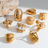 Bague Chunky Dorée pour Femme, Style Vintage Français, en Acier Inoxydable, avec Cœur en Dôme et Perles – Vente en Gros
