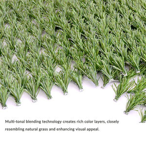 Gazon artificiel hybride PE étanche 100% Drainage et gazon d'aménagement paysager résistant aux UV pour terrain de football jardin zone pour animaux de compagnie - Product Image 4