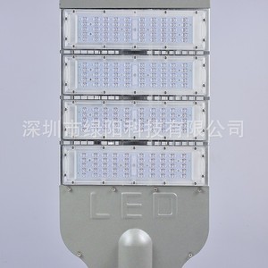 หัวไฟถนน LED 100W อลูมิเนียมอัลลอยด์ ประเภทที่ 3 อายุการใช้งาน 50,000 ชั่วโมง ได้รับการรับรองมาตรฐาน CE ใช้พลังงานไฟฟ้ากระแสสลับ - Product Image 2