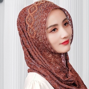 Chapeau-châle musulman luxueux fait main en dentelle perlée, foulard en mousseline de soie exquis - Product Image 3