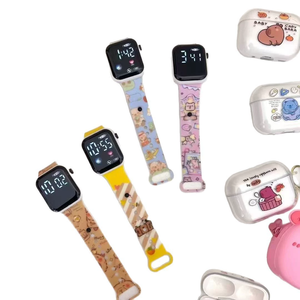 หูฟังไร้สายแบบใส่ในหูลาย<span class=keywords><strong>การ์ตูน</strong></span>คาปิบาร่าน่ารัก พร้อมชุดนาฬิกาและฟิกเกอร์ - Product Image 4