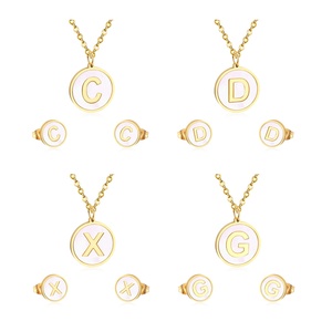Collier avec pendentif personnalisable en lettres A-Z, boucles d'oreilles et ensembles de colliers en acier inoxydable, parure de bijoux pour femmes, vente en gros - Product Image 1
