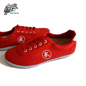 Chaussures de Kung Fu en toile légère pour arts martiaux traditionnels chinois - Product Image 1