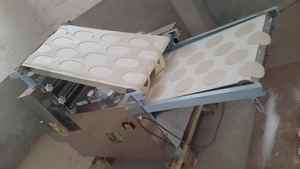 Máquina Eléctrica Automática para Hacer Bazlama, Prensa para Pan Plano, para Uso en Restaurantes y Servicios de Catering - Product Image 5