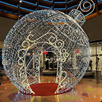 Décoration de Noël 3D IP65, motifs lumineux, arche, boule, sculpture extérieure étanche pour les rues et les centres commerciaux