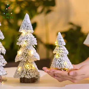 KG Navidad gran oferta al por mayor Arbol De Navidad pequeño flocado nevando PE Mini árbol De Navidad Artificial