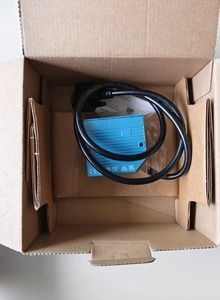 Sensor de Código de Barras SICK CLV621-1000 (1041786) Nuevo y Original, Escáner Fijo Alemán, en Stock - Product Image 2