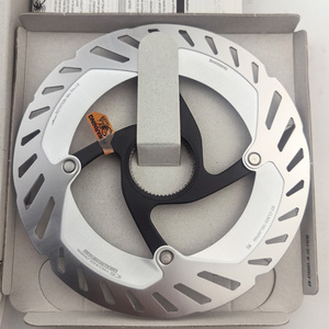 จานเบรกดิสก์ <span class=keywords><strong>SHIMANO</strong></span> ULTEGRA 105 <span class=keywords><strong>RT</strong></span> CL800 สำหรับจักรยานเสือหมอบ/เสือภูเขา แบบ Center Lock ICE-TECH ขนาด 140 มม. 160 มม. สำหรับชุดเบรก R8000 105 - Product Image 5