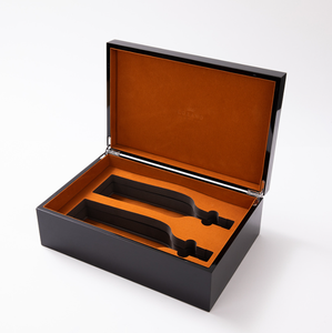 Piano de luxe noir brillant, personnalisé, de haute qualité, 2 bouteilles, verres à whisky, pack cadeau en bois, boîte à vin - Product Image 1