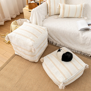 <span class=keywords><strong>Coussin</strong></span> de sol <span class=keywords><strong>rond</strong></span> en tissu à rayures marocaines, style bohème, décoratif, <span class=keywords><strong>coussin</strong></span> de siège <span class=keywords><strong>mandala</strong></span> pour la décoration de la maison avec des glands, 18 x 18 x 16 pouces - Product Image 1