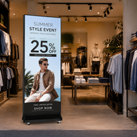 Écran LED publicitaire mobile sur pied P2.5 GOB, anti-collision, étanche IP65, luminosité 800 cd, idéal pour les zones très fréquentées