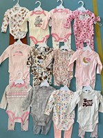 Bodysuit Bayi Perempuan Lengan Panjang Katun Lembut Berbagai Motif 0-9 Bulan Baju Bayi Baru Lahir Kancing Tekan Grosir OEM Kustom