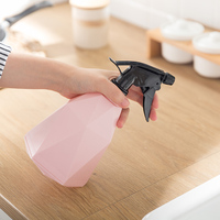 Ruiruipu — bouteille de pulvérisation vide d'eau pour plante, brumisateur fin, Type presse à main, pour nettoyage, jardinage, Salon, capacité de 600ML