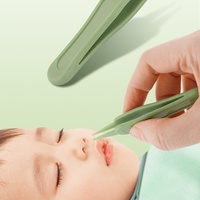 Ensemble de manucure pour bébé 4 pièces, étui adorable en forme d'ours, coupe-ongles, ciseaux de sécurité, tondeuse, outils de soins pour nourrissons, trousse de toilettage