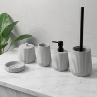 Ensemble d'accessoires de salle de bain en résine moderne, distributeurs de savon liquide, design luxueux avec logo personnalisé