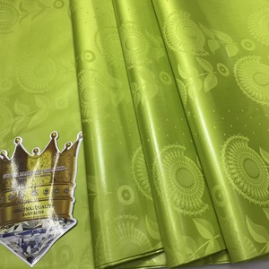 Tissu Bazin Riche Africain 100% Haute Qualité Brillant Doux Imprimé <span class=keywords><strong>Brocart</strong></span> Bazin Restez Scintillant - Product Image 4
