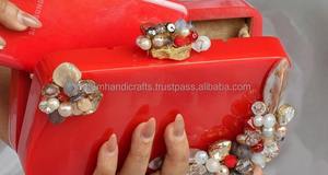 Vente en gros Sacs de soirée en résine de luxe pour femmes Pochette pour dames pour les fêtes de mariage et événements - Product Image 2