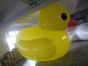 Giant Inflatable Vịt Đen Cho Quảng Cáo Thương Hiệu Tùy Chỉnh In Ấn Vịt Đen - Product Image 2