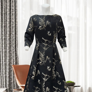 Robe <span class=keywords><strong>de</strong></span> soirée simple noire en jacquard, coupe trapèze, longueur genou, 100 % polyester, imprimé floral, grande taille, pour <span class=keywords><strong>la</strong></span> mère <span class=keywords><strong>de</strong></span> <span class=keywords><strong>la</strong></span> mariée, personnalisable sur mesure - Product Image 1