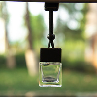 Bouteille de parfum de voiture transparente suspendue de 10ml diffuseur d'huile essentielle bouteille en verre bouteille de désodorisant de voiture avec couvercle en bois noir