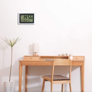 นาฬิกาดิจิตอลอิเล็กทรอนิกส์ LCD แบบติดผนังและตั้งโต๊ะ หน้าจอแสดงผลขนาดใหญ่ พร้อมแสดงอุณหภูมิภายในอาคาร วันที่ และปฏิทิน รุ่น 2138 - Product Image 4