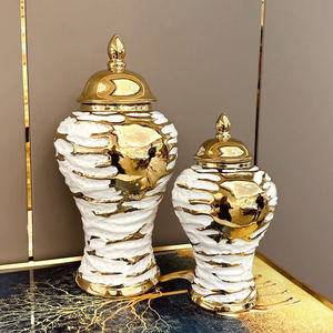 Vase de luxe doré clair pour hôtel, vase décoratif de table pour la maison, pot à gingembre en céramique pour décoration de mariage et cadeau - Product Image 3