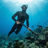 Combinaison de plongée à capuche en néoprène à cellules ouvertes avec pantalon taille haute pour la pêche sous-marine