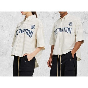Chemise rayée rétro avec logo personnalisé pour hommes |   Haut d'été respirant à manches courtes coupe ample |   Chemise boutonnée décontractée vintage en gros - Product Image 2