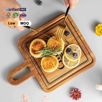 Meilleures ventes : Plateau de service carré en bois d'acacia avec poignée et rainure pour les jus, idéal pour les tables de restaurant