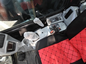 Good Condition used Kubota U55 mini crawler <b>excavator</b> 5.5-tonne farm <b>excavator</b> - Product Image 5