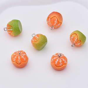 Breloque en résine imitation orange pelée, couleur vert-orange, kit de matériel pour la fabrication de bijoux DIY - Product Image 3