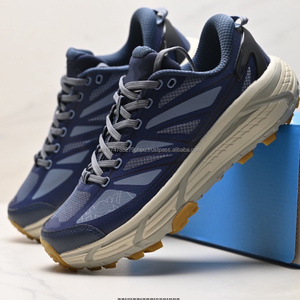 Hokaes รองเท้าวิ่งบาสเก็ตบอลสำหรับผู้ชายและผู้หญิง - Product Image 1