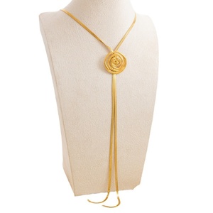 Collier pendentif tendance en acier inoxydable haut de gamme, longue chaîne, inaltérable, idéal pour les occasions spéciales - Product Image 5