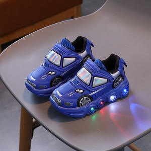 Chaussures de sport pour enfants en cuir avec dessin animé de voiture, lumière LED, 1-6 ans, garçons, antidérapantes, décontractées, chaussures de marche pour enfants, baskets lumineuses - Product Image 3