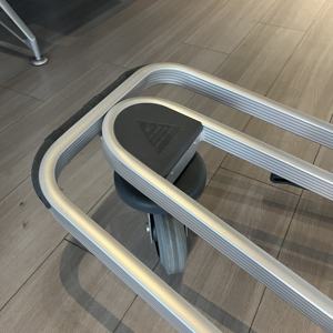 Carrito de equipaje pesado para aeropuerto con características de freno - Product Image 6