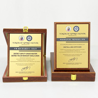 Boîte à certificats en bois pliable personnalisée avec plaque dorée MH-LJ0017