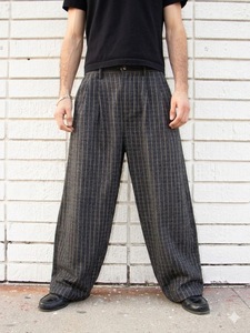 <span class=keywords><strong>Pantalon</strong></span> décontracté plissé ample à rayures fines vintage <span class=keywords><strong>en</strong></span> coton et <span class=keywords><strong>laine</strong></span> coupe droite pour <span class=keywords><strong>homme</strong></span>, style streetwear personnalisé OEM - Product Image 3