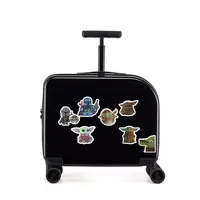 50 adet/paket en mandaloryalı özel bebek Yoda vinil çıkartmalar araba Anime Sticker DIY dizüstü bagaj bavul bisiklet kask çıkartmaları