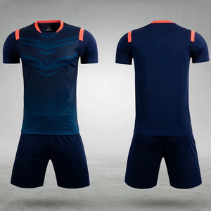 เสื้อฟุตบอลสีแดง ชุดฟุตบอลสั่งทำพิเศษ ทรงเข้ารูป ชุดกีฬาฟุตบอล - Product Image 2