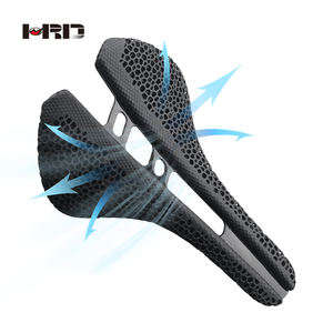 250x150mm Cool <span class=keywords><strong>selle</strong></span> <span class=keywords><strong>de</strong></span> vélo 3D nid d'abeille haute résistance imprimé coussin Super léger en Fiber <span class=keywords><strong>de</strong></span> carbone T800 route <span class=keywords><strong>VTT</strong></span> siège - Product Image 1