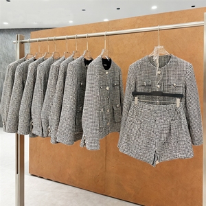 Expositor <span class=keywords><strong>de</strong></span> Acero Inoxidable para Tiendas <span class=keywords><strong>de</strong></span> <span class=keywords><strong>Ropa</strong></span> <span class=keywords><strong>de</strong></span> Hombre y Mujer, <span class=keywords><strong>de</strong></span> Alta Gama, Fácil <span class=keywords><strong>de</strong></span> Montar - Product Image 4