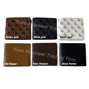 <span class=keywords><strong>2025</strong></span> Mới Sang Trọng Kết Cấu Da Chính Hãng Mô Hình Ví In Ấn Bifold Người Đàn Ông Thiết Kế Ví PU Chủ Thẻ Tín Dụng - Product Image 2